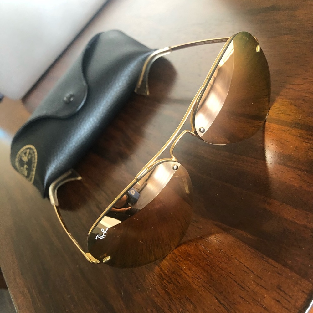 Ray-Ban Gold mirror Aviator